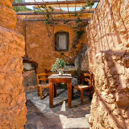 Aspros Potamos Aparthotel Makrýgialos Екстериор снимка