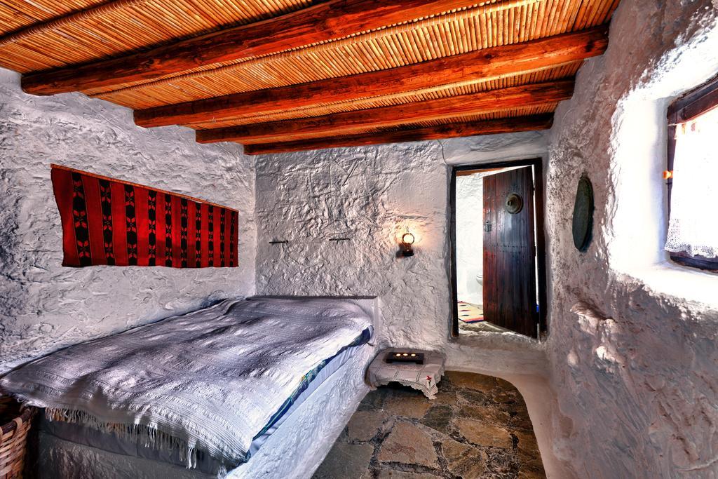 Aspros Potamos Aparthotel Makrýgialos Стая снимка