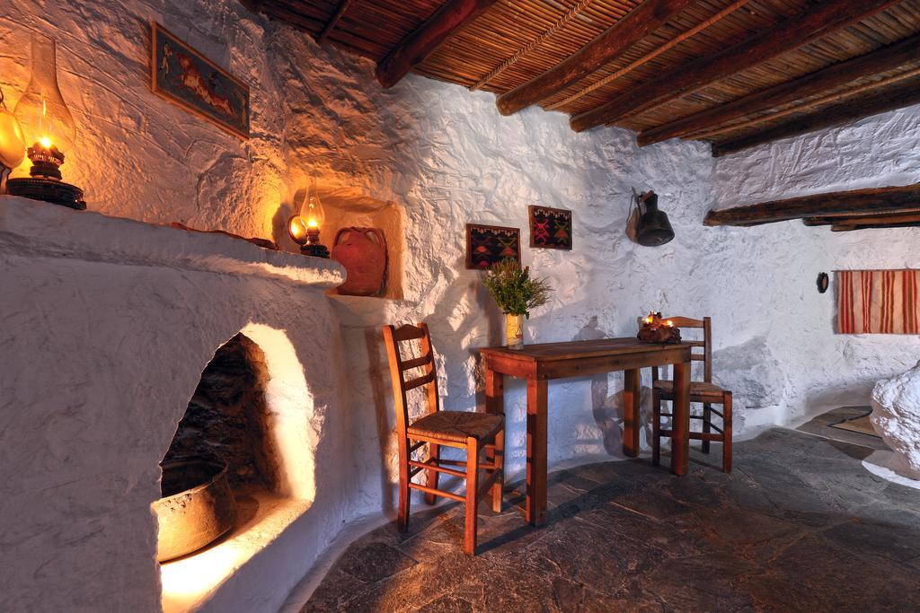Aspros Potamos Aparthotel Makrýgialos Стая снимка