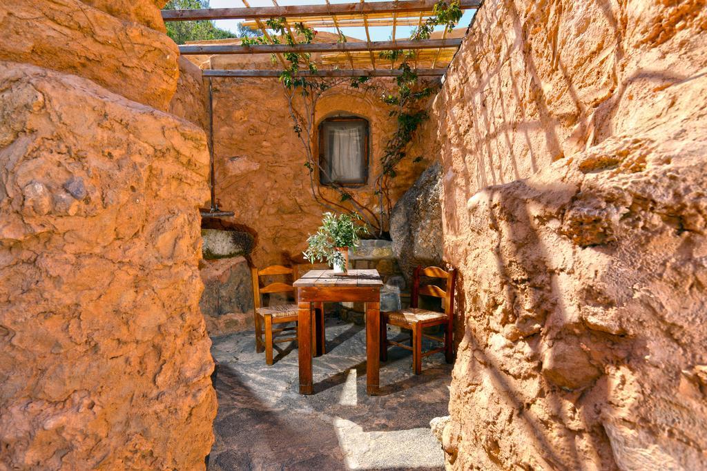 Aspros Potamos Aparthotel Makrýgialos Екстериор снимка