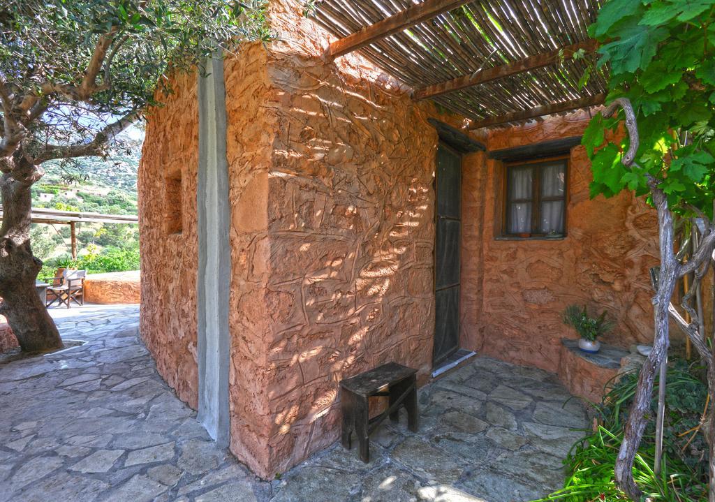 Aspros Potamos Aparthotel Makrýgialos Екстериор снимка