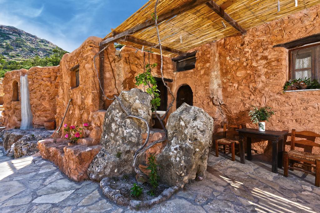 Aspros Potamos Aparthotel Makrýgialos Екстериор снимка